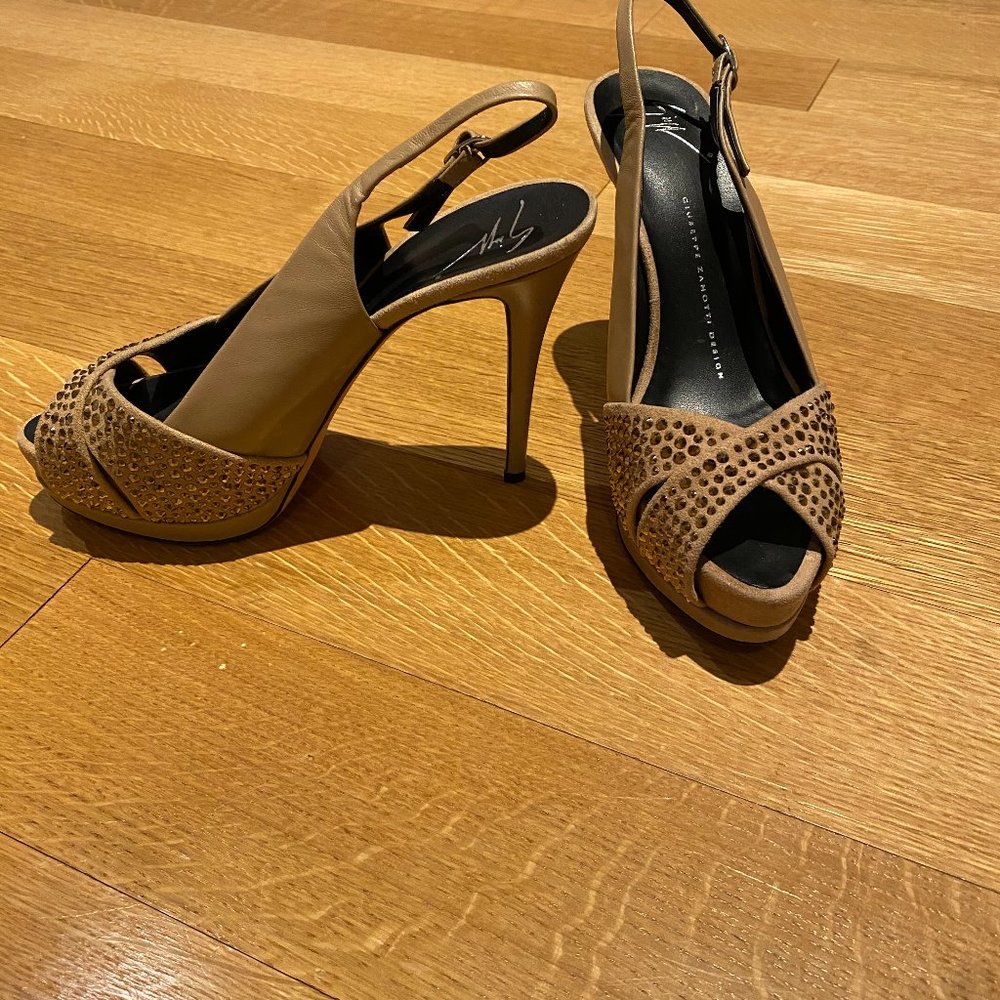 Giuseppe Zanotti Platfrom Pumps